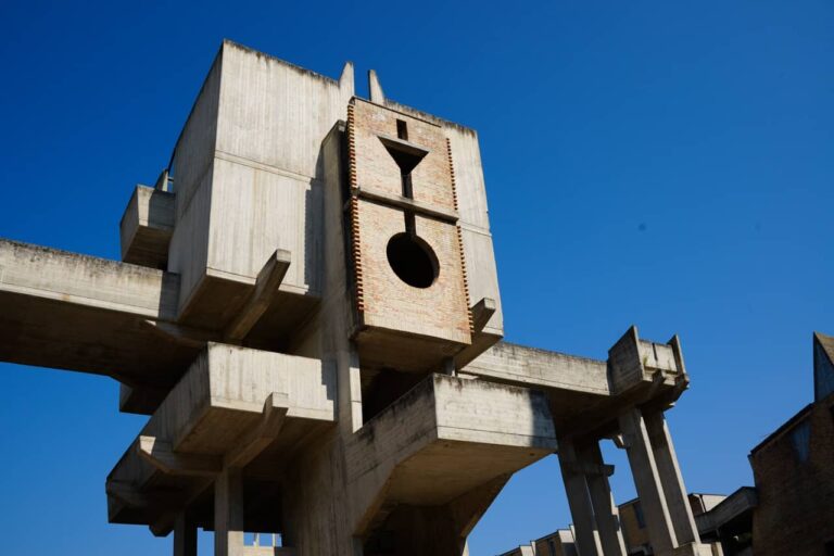 Cimitero 02973 - dimensioni grandi