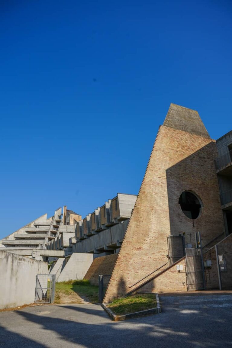 Cimitero 02978 - dimensioni grandi