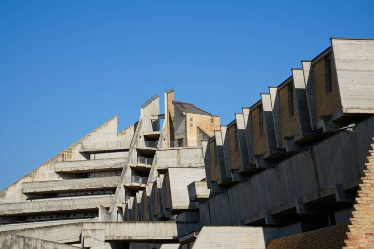 Cimitero 02979 - dimensioni grandi