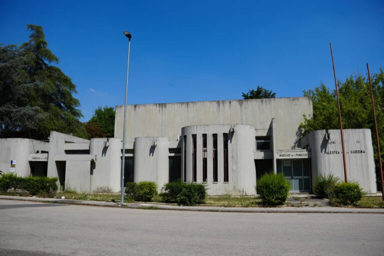 Palazzetto della scherma vecchio 03096 - dimensioni grandi