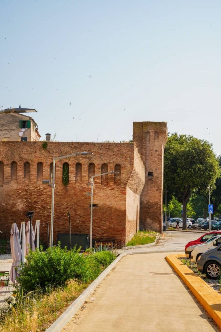 Porta Valle 01981 - dimensioni grandi
