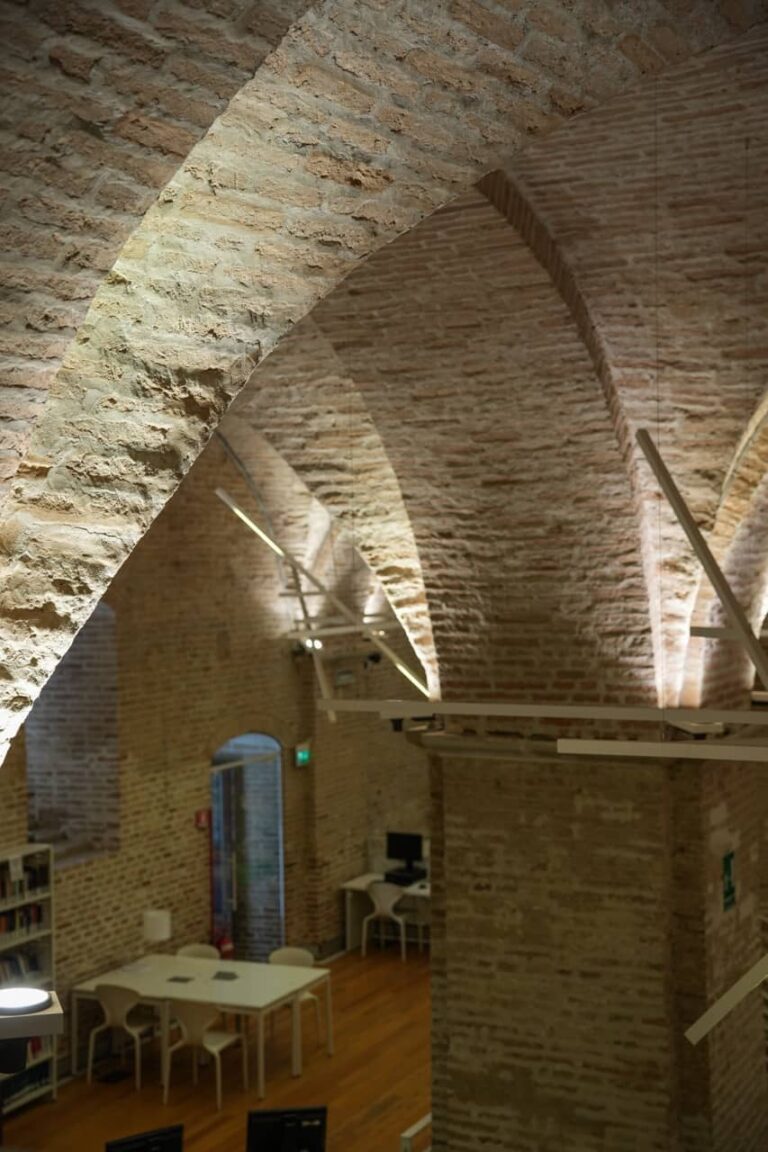 Biblioteca Comunale Planettiana 01896 - dimensioni grandi