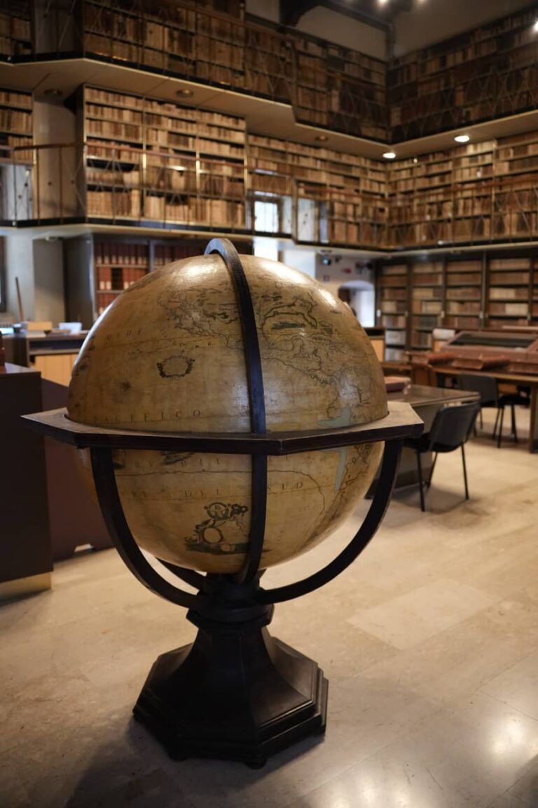 Biblioteca Comunale Planettiana 01935 - dimensioni grandi