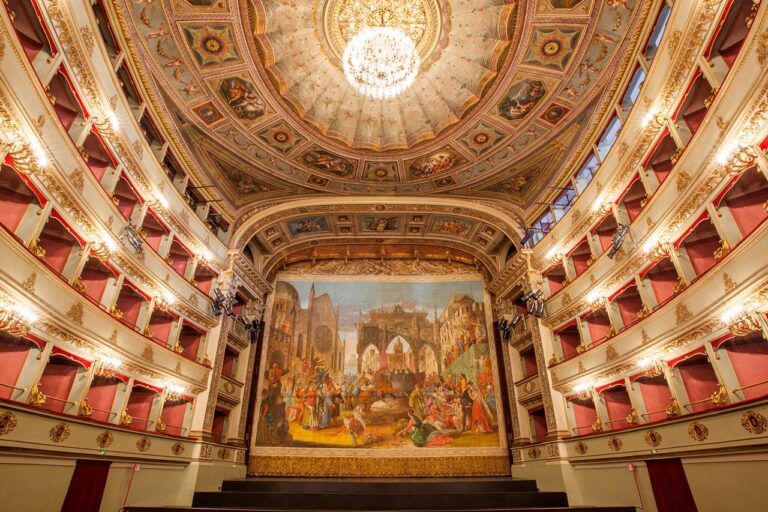 Jesi- TEATRO PERGOLESI- foto Rosalia Filippetti (2) - dimensioni grandi