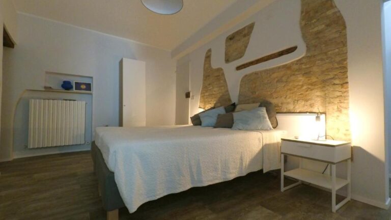 CAMERA MEZZOGIORNO - Isi GuestHouse
