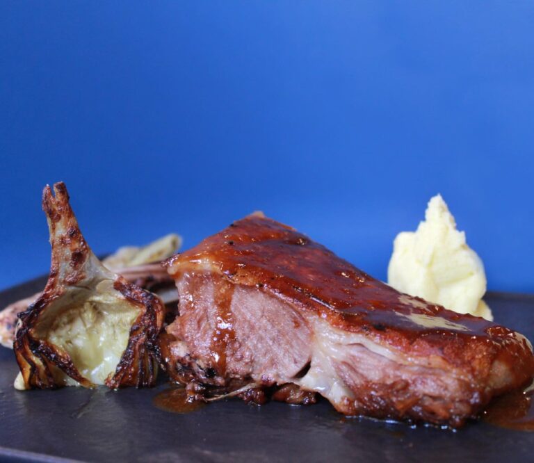 agnello confit, purè e carciofi - matteo campolucci
