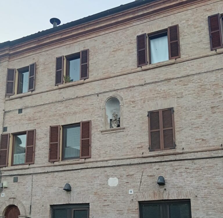 Lapide Tintoria Mangano 1