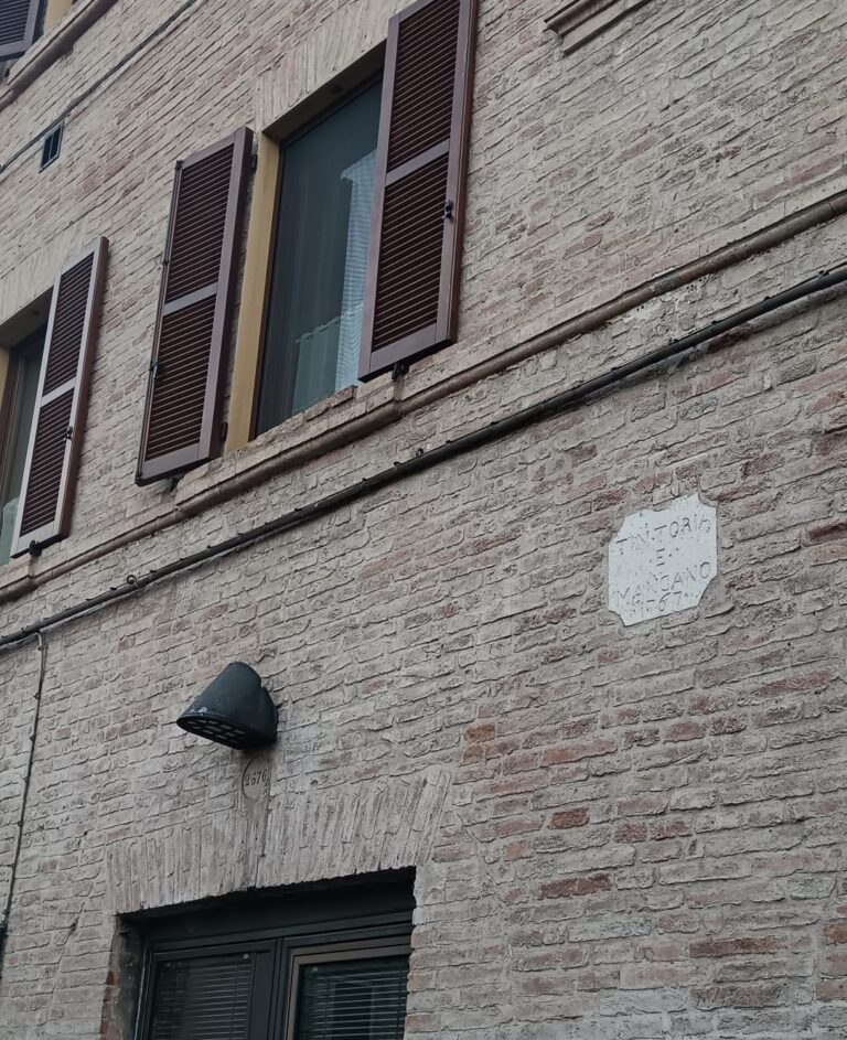 Lapide Tintoria Mangano 2