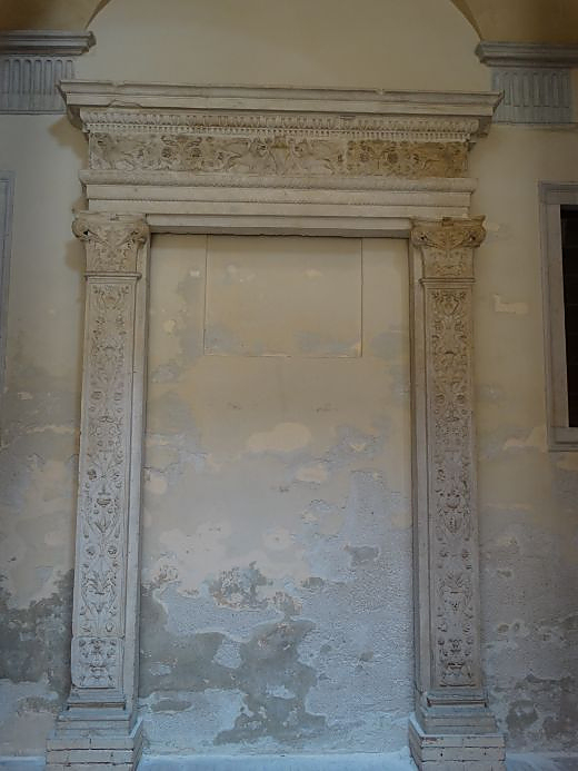 portale chiesa san francesco al monte 3