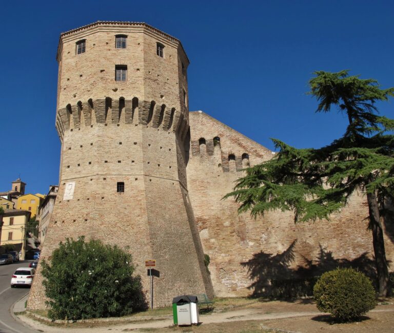 Jesi : Il Torrione di Mezzogiorno